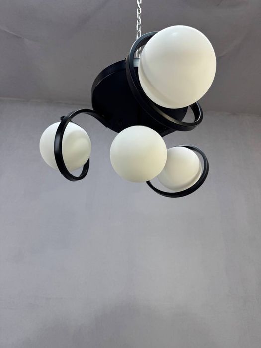 Стельова люстра,люстра на 4 плафони