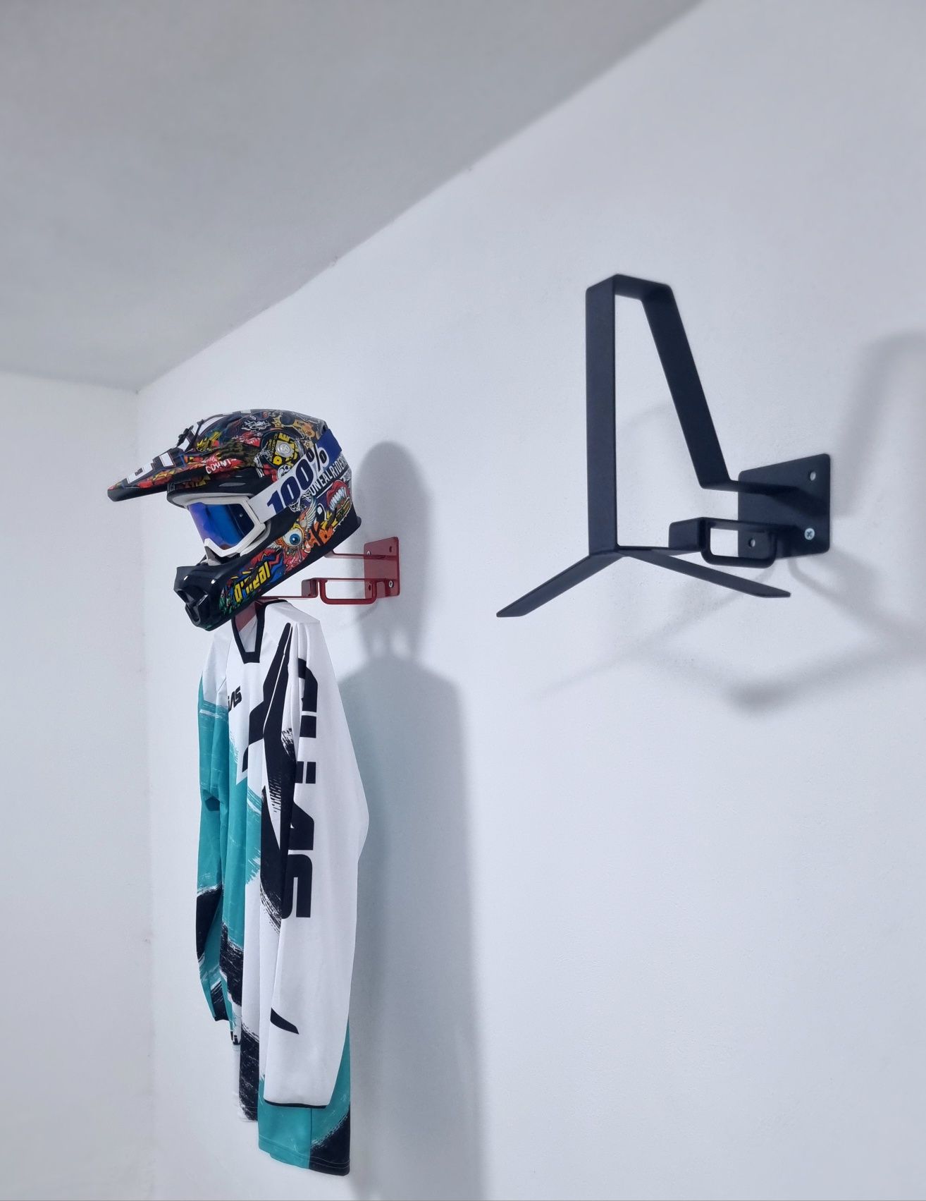 Wieszak na odzież motocyklową/rowerową