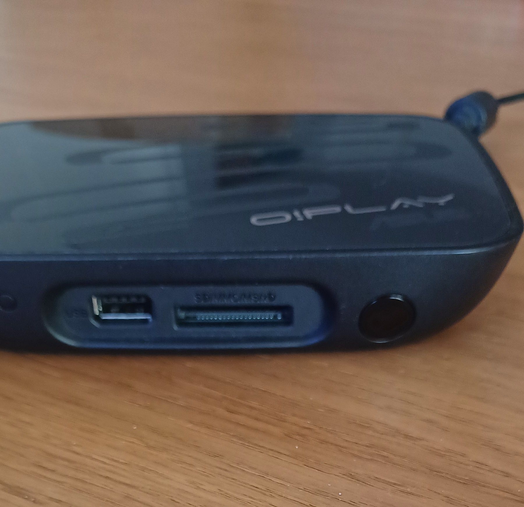 Leitor de cartões e Pen USB com saída de vídeo