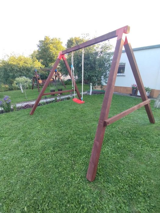 Rama drewniana do huśtawki ogrodowej