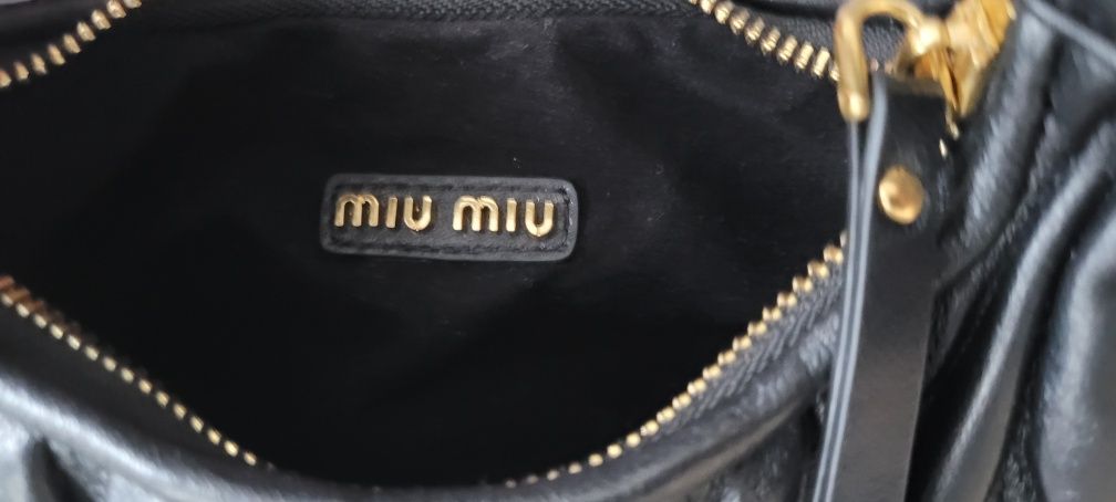 Torebka damska miu miu.