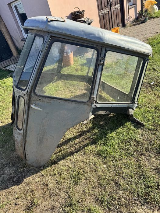 Kabina do ciągnika ursus c330