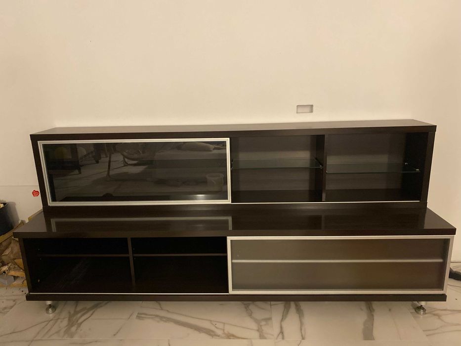 Szafki pod telewizor + gablota wisząca długość 240 cm dobry stan