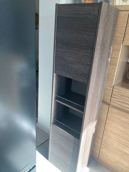 Szafka łazienkowa słupek wisząca