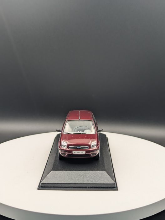 Ford Fusion Minichamps 1:43