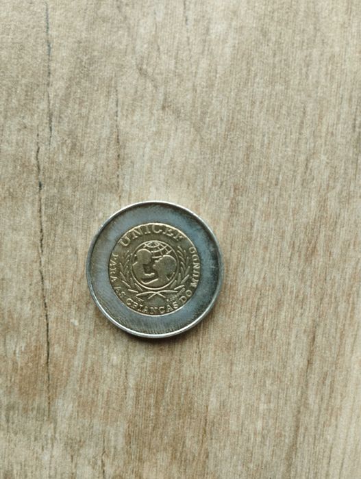 Moeda comemorativa 100 escudos