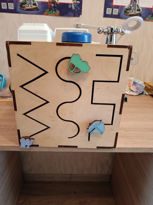 Бізі куб, бізікуб