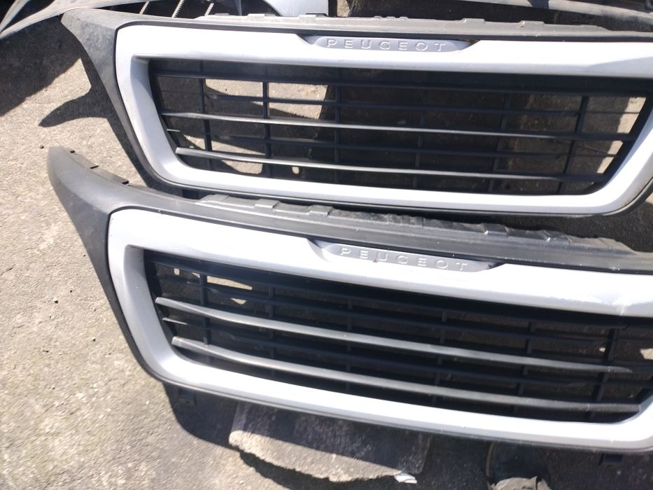 Grelha da frente Peugeot boxer de 2016 até 2023 e. Torpedo