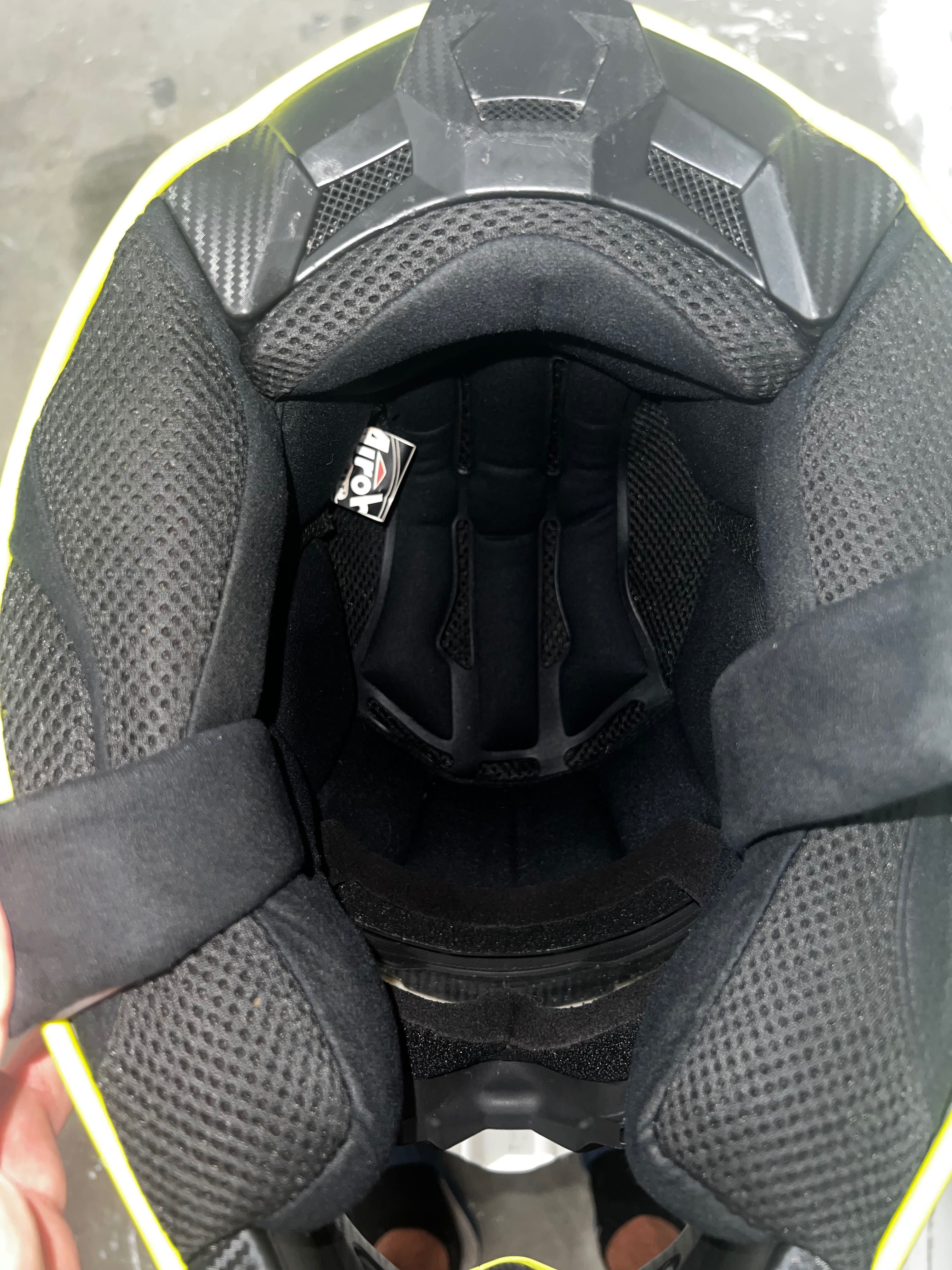 Capacete AIROH WRAP XL + óculos 100%
