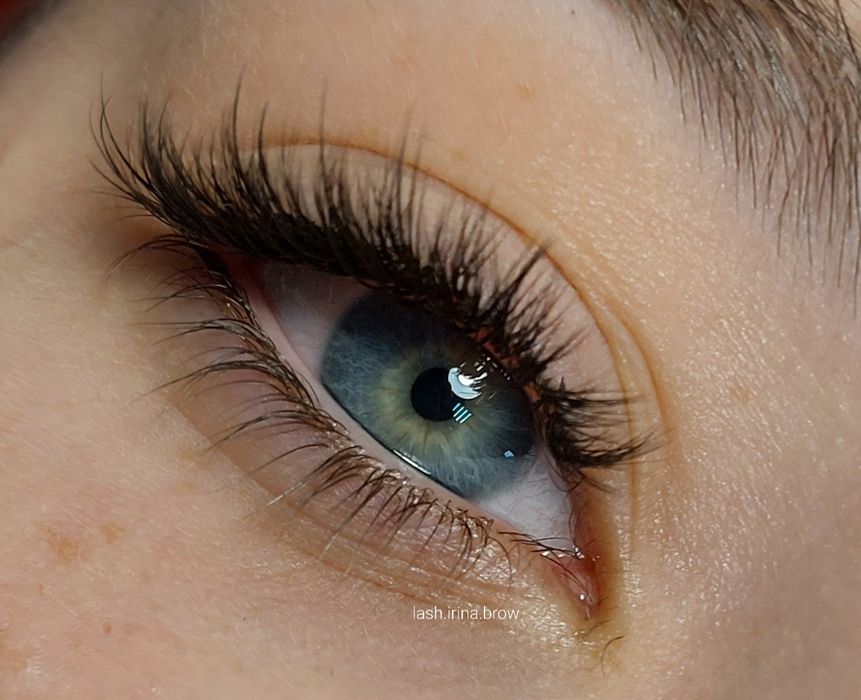 Наращивание ресниц