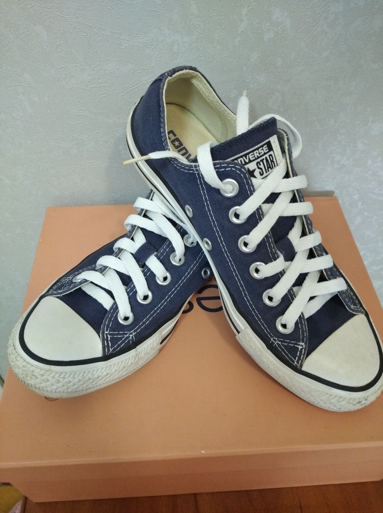 Converse (оригінал) б/у, розмір 37.5