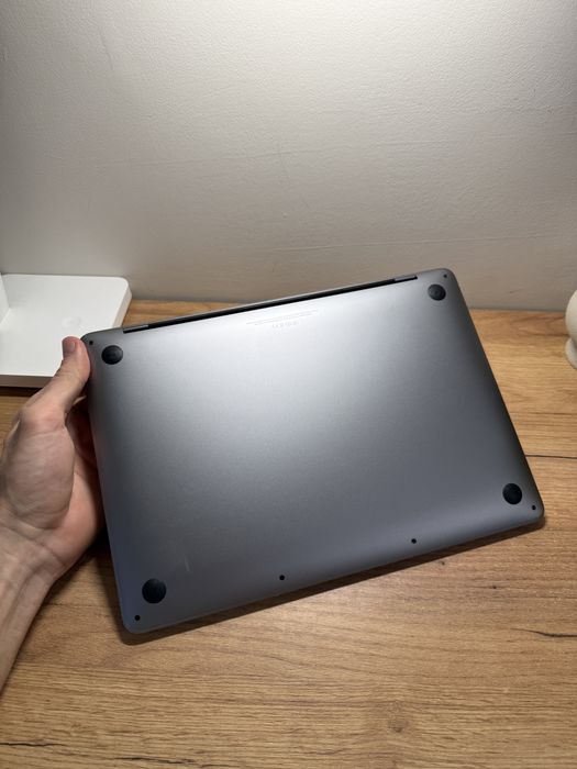 MacBook Pro 13 2020 M1 16Gb 256Gb Space