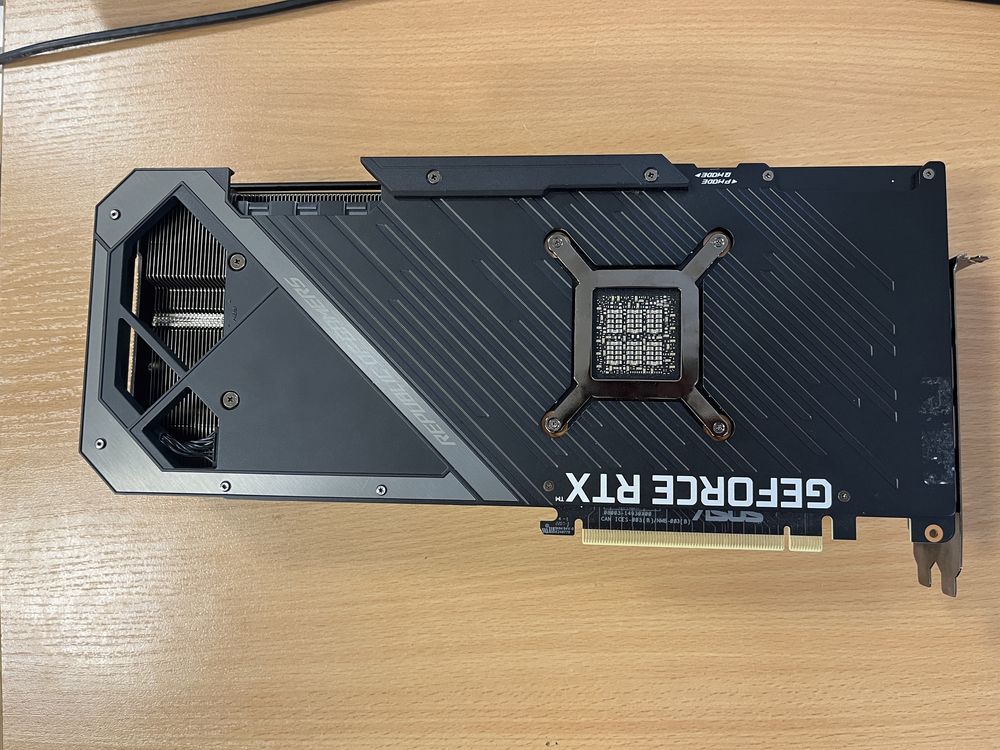 Топова відеокарта Asus ROG Strix RTX3080ti 12гб