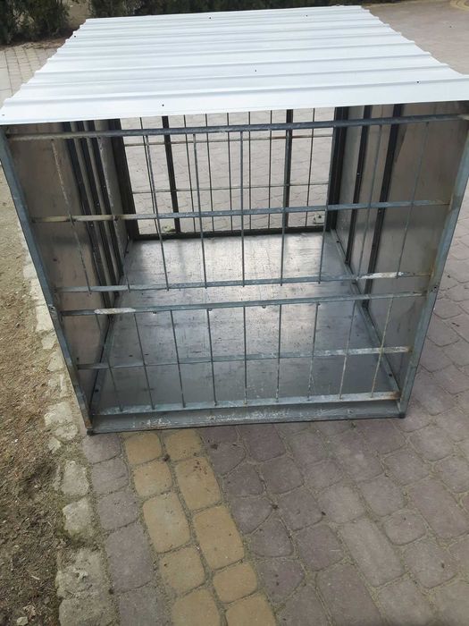 Paśnik dla koni bydła alpak osłów na kostki balota i siano luzem