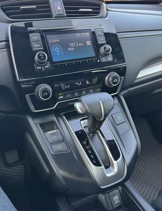 Продам Honda CR-V 2017 2.4 бензин