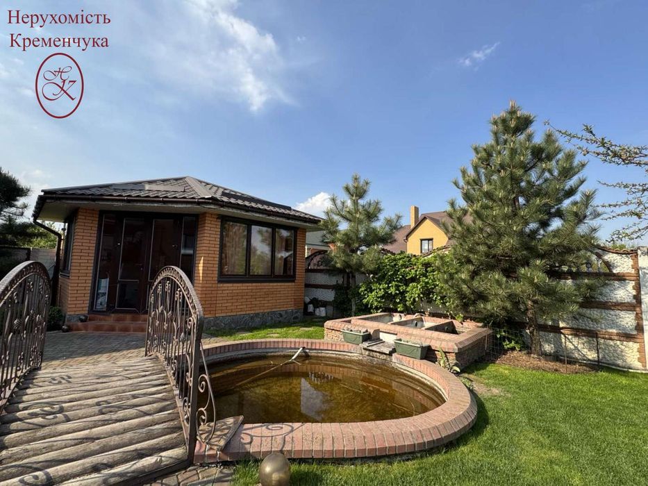 Продаж просторий та сучасний будинок комфорт-класу.