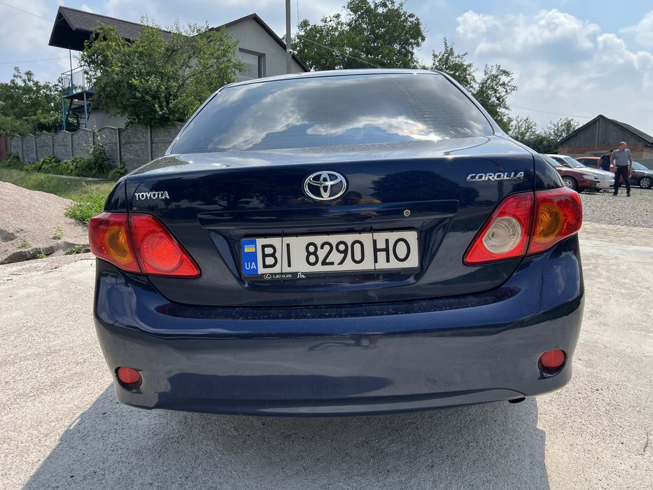 Тойота корола 1.6 автомат