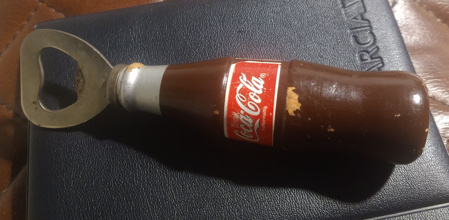 Otwieracz butelek coca cola