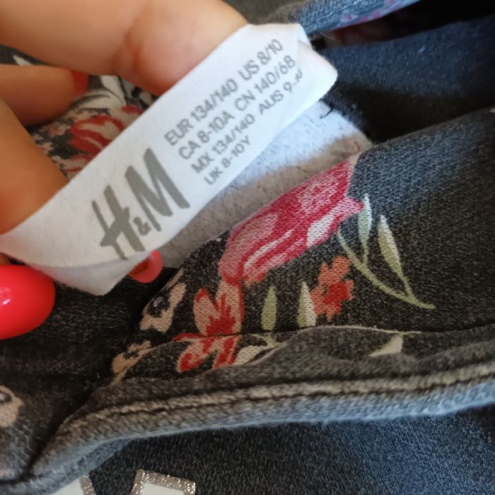 Bluza 134 140 H&M z kapturem dziewczęca kwiaty aplikacja