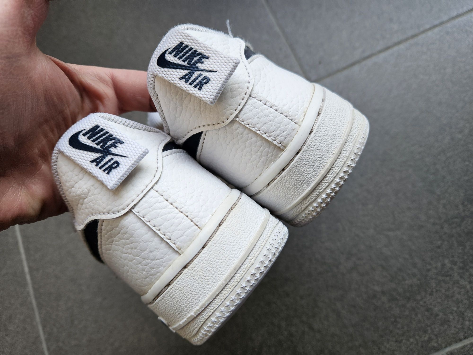 Adidasy Nike Air Force 1 r 37,5 wkl 23,5- 24 plus biale sznurówki