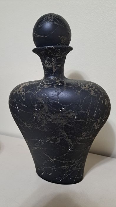 Peças decorativas em vidro pintado