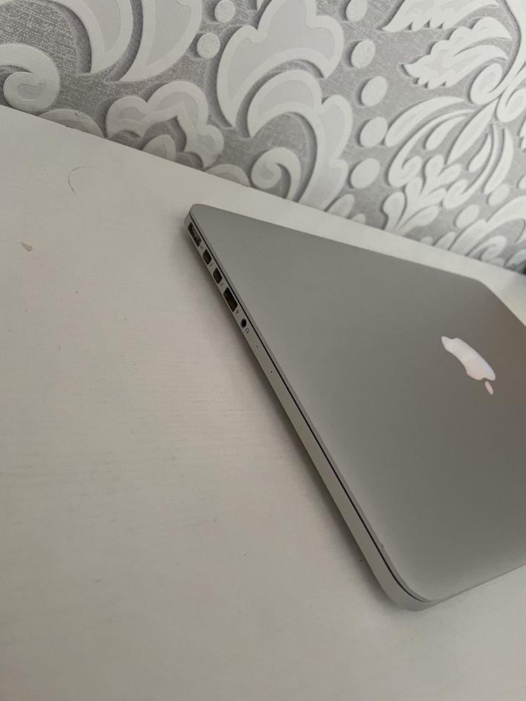 MacBook Pro 13 2014 як новий