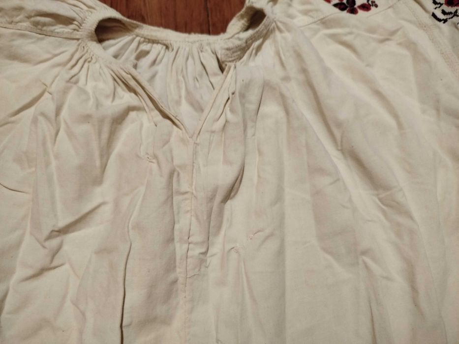 Старовинна вишита сорочка