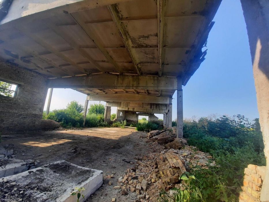 Продам колонны, ригеля 12м