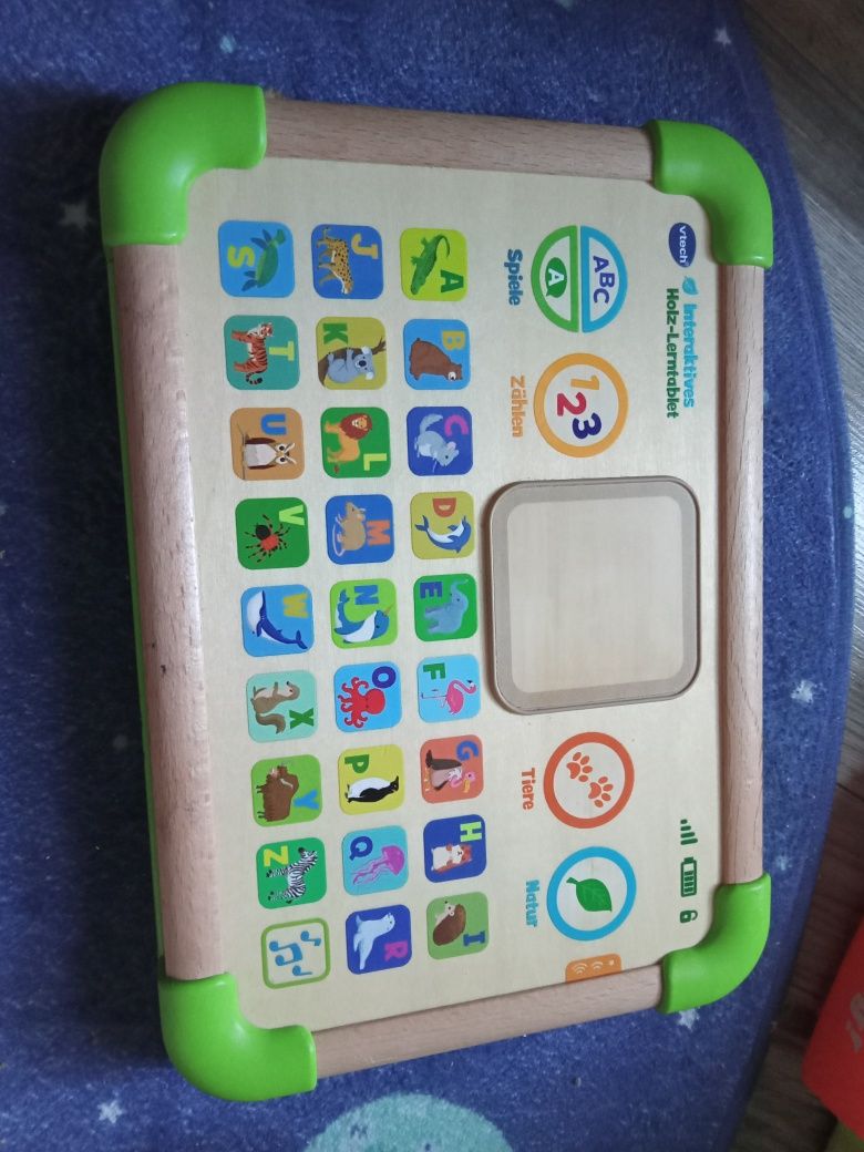 Drewniany interaktywny tablet vtech w języku niemieckim