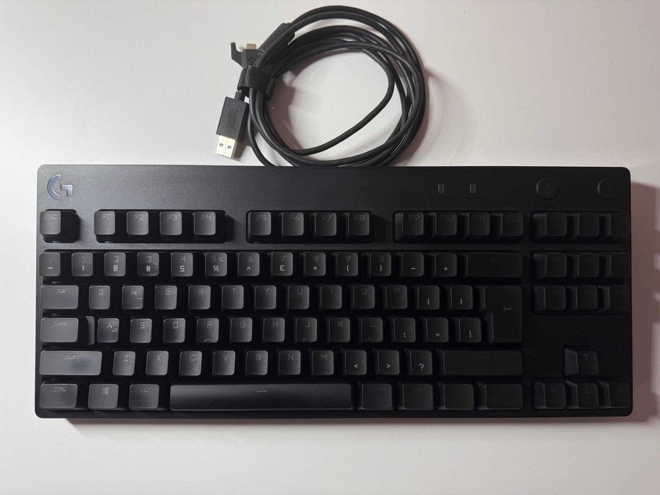 Клавіатура Logitech G Pro