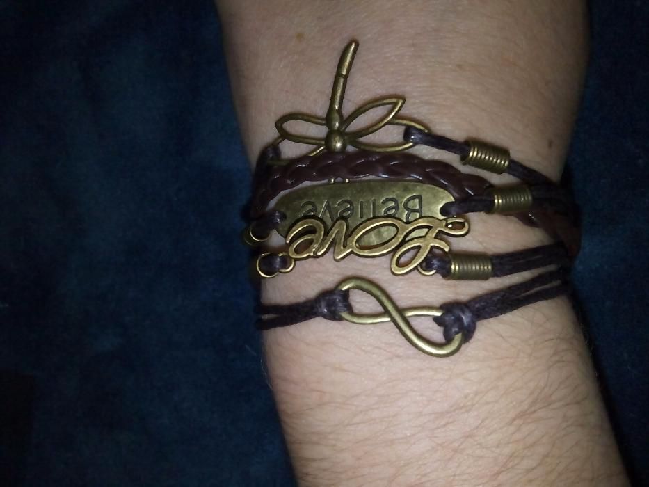 Pulseira linda, nova