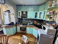 Продам квартиру трехкомнатную.  Ул. Николая Ушакова 16А.