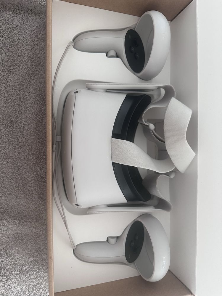 Oculus quest 2 z aktywnym śledzeniem rąk