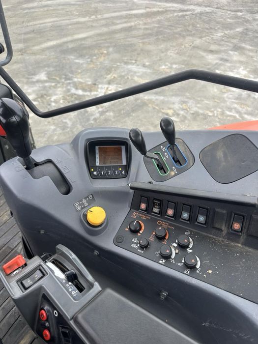 Kubota M105  GX-III