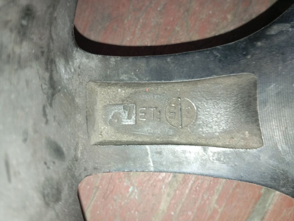 Продам титановый диск на 14
