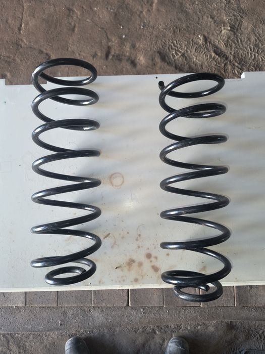Пружини задні Гольф 2 Джета 2