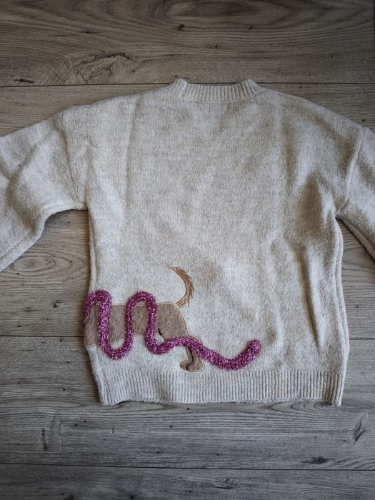 Sweter sweterek świąteczny jamnik F&F bufiasty rękaw r. 134