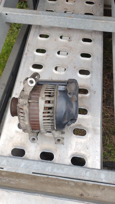 Alternator mazda L3P9 B 12v100A