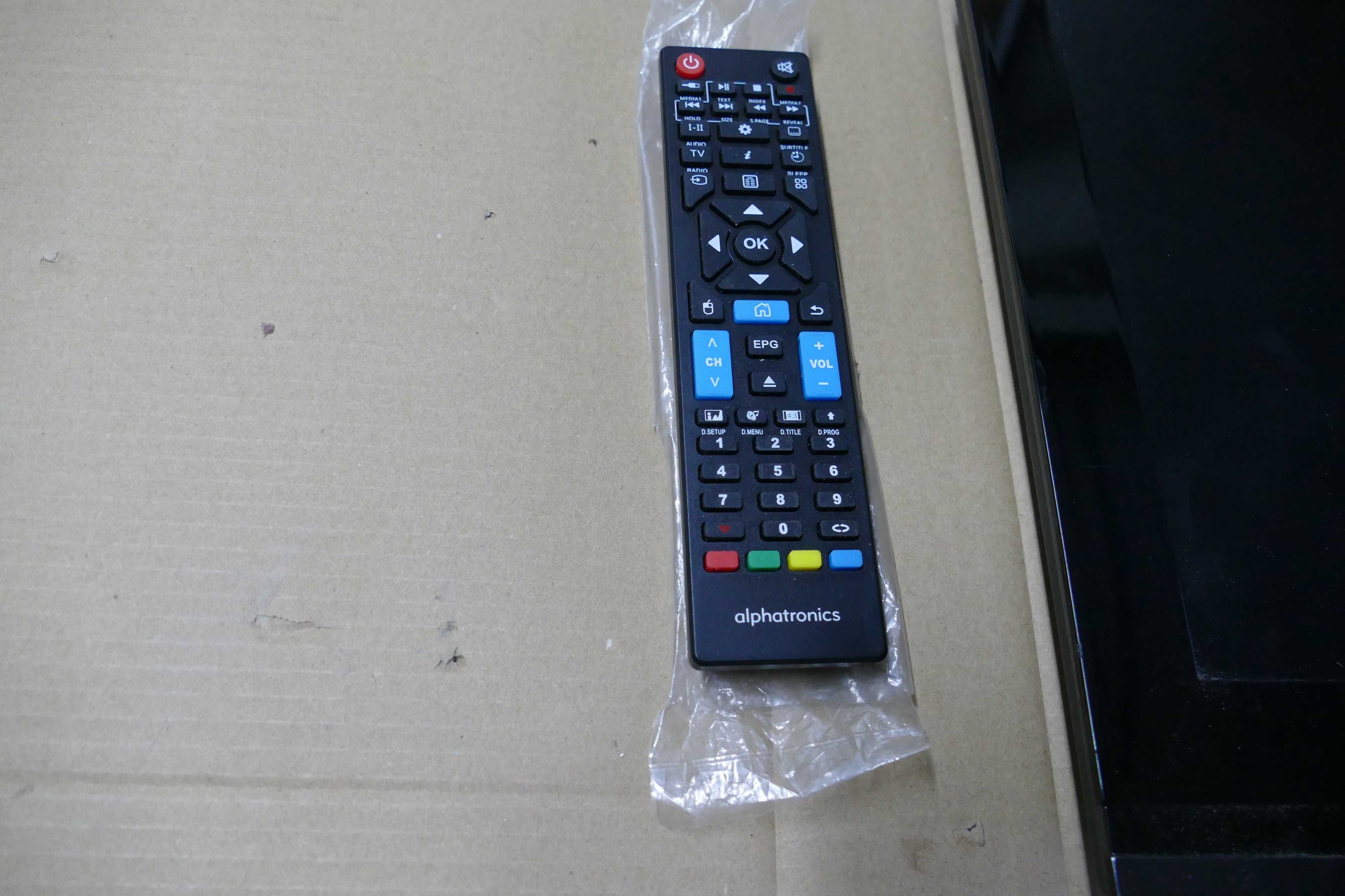Telewizor Alphatronics 19 " kamper bus