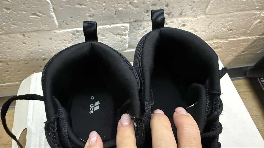 Ботинки Adidas р.37