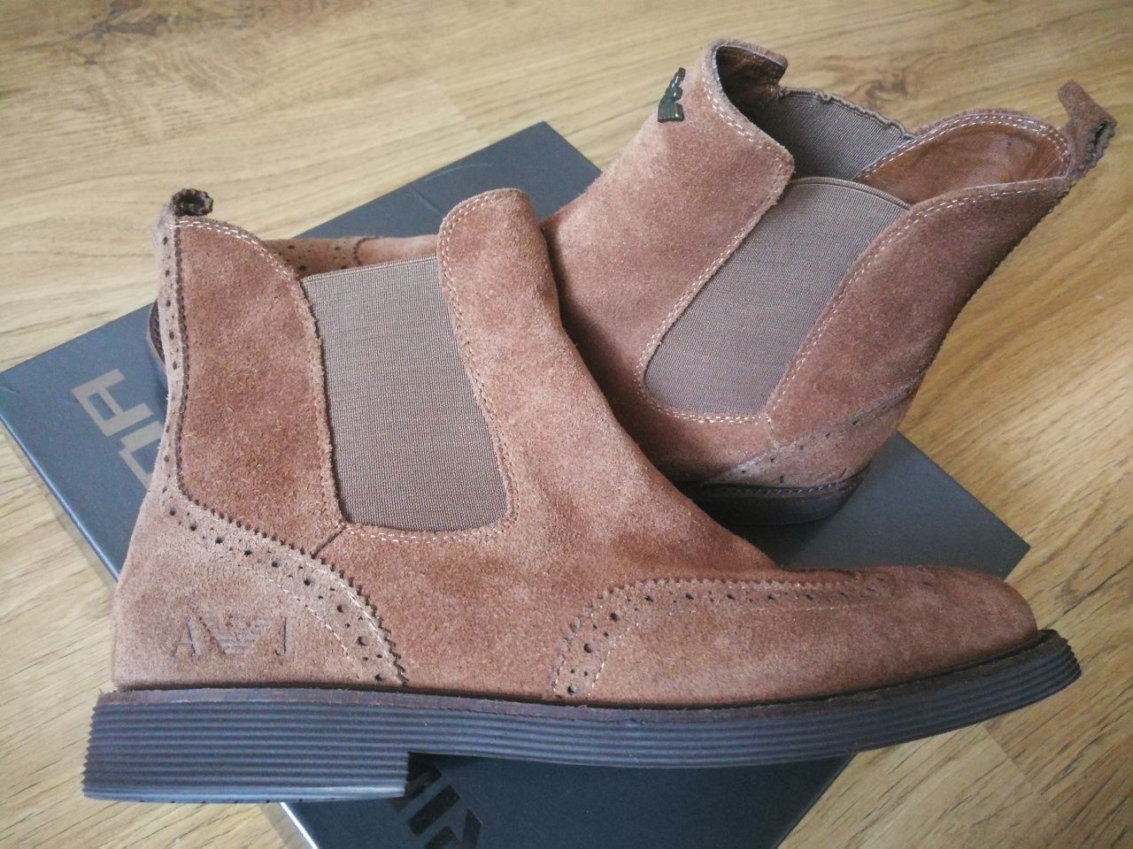 buty ARMANI kozaki sztyblety ( w sprzedaży też versace prada gucci d&g