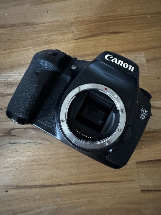 Canon 7d + grip - uszkodzony