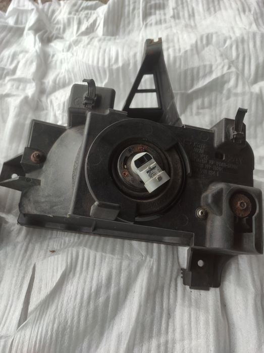 Оригінальна фара Toyota Land cruiser 100