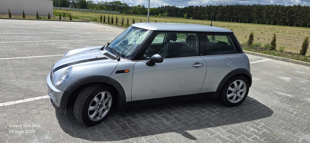 sprzedam MINI ONE 1,6 benzyna 2002 rok
