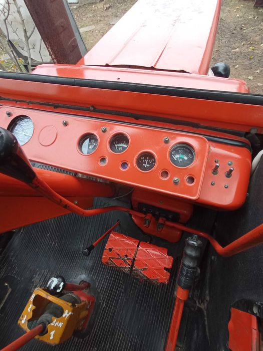 Трактор Т 25 з малим напрацюванням