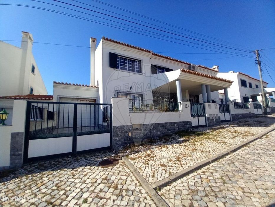 Moradia T4 para venda