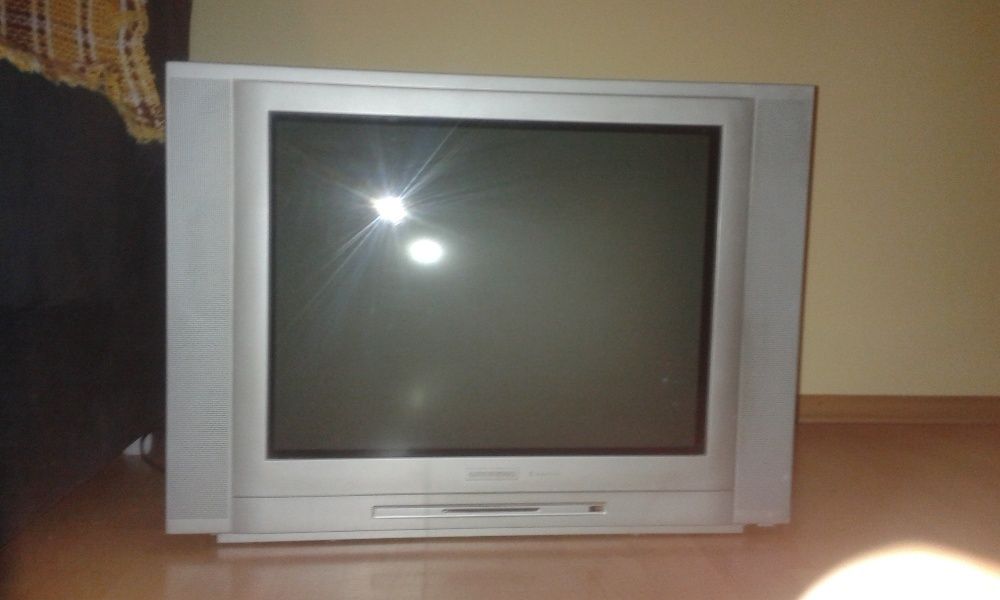 Telewizor GRUNDIG 20 cali