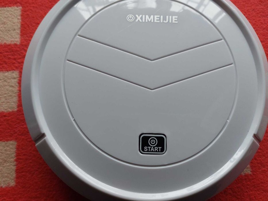 Робот-пилосос   RoboCleaner