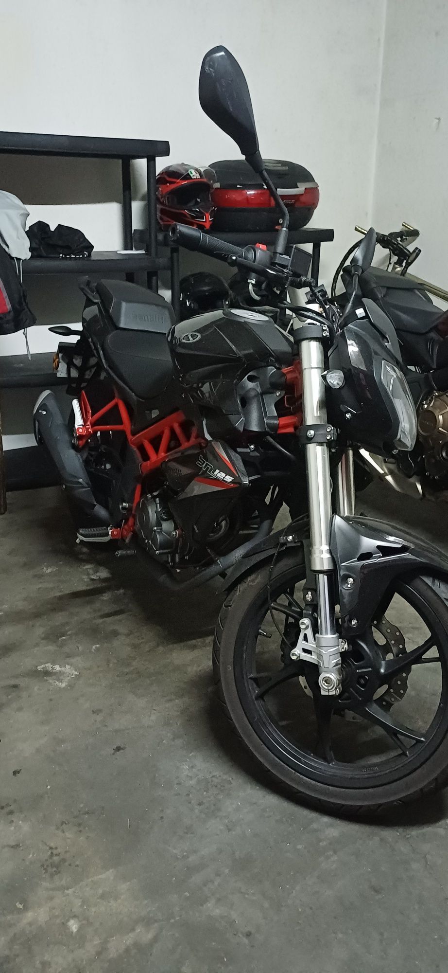 Mota Benelli BN125