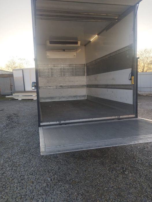 Iveco Daily 35S18 3.0 chłodnia mroźnia winda 50 tys. km  automat klima